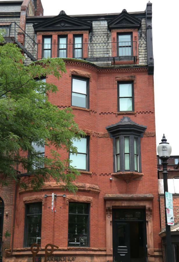 Stylish Studio On Newbury St #3 Boston Exterior photo